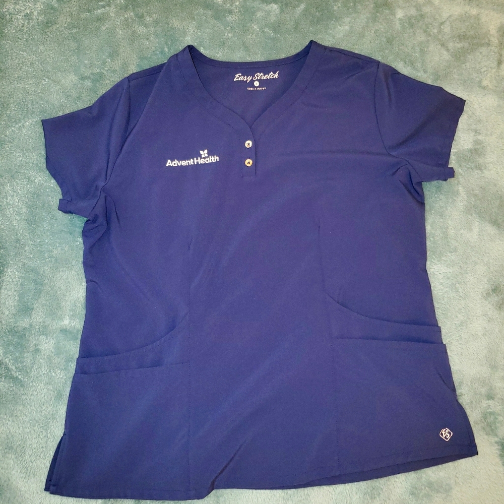 Scrub sets women stretch